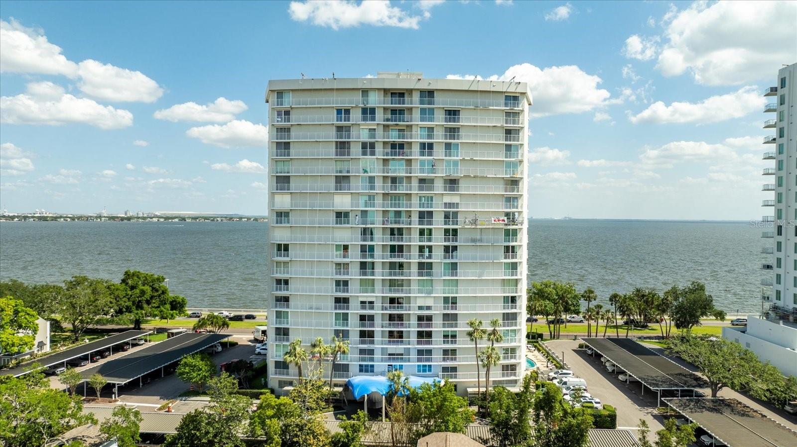 2611 BAYSHORE BLVD #207