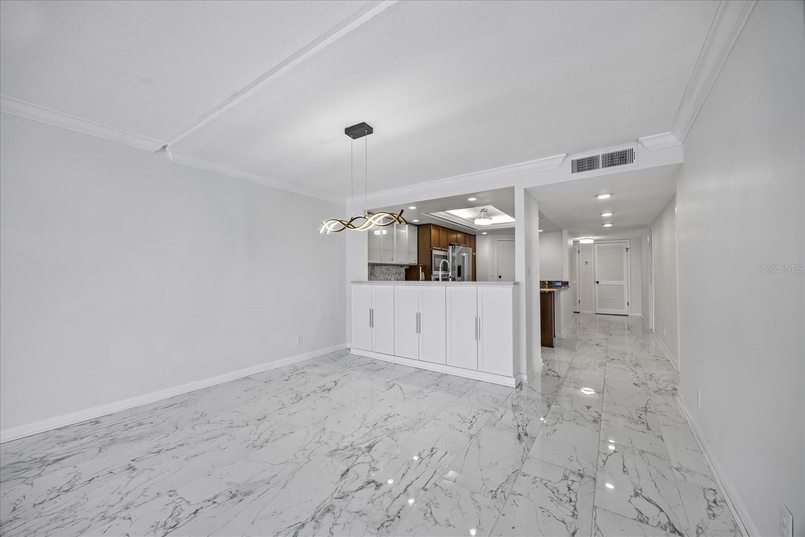 2611 BAYSHORE BLVD #207