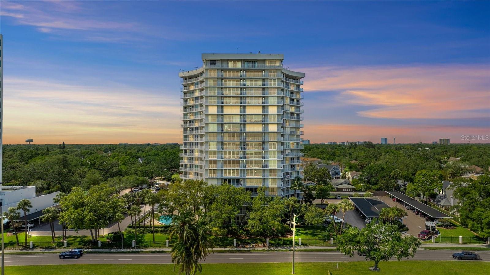 2611 BAYSHORE BLVD #207