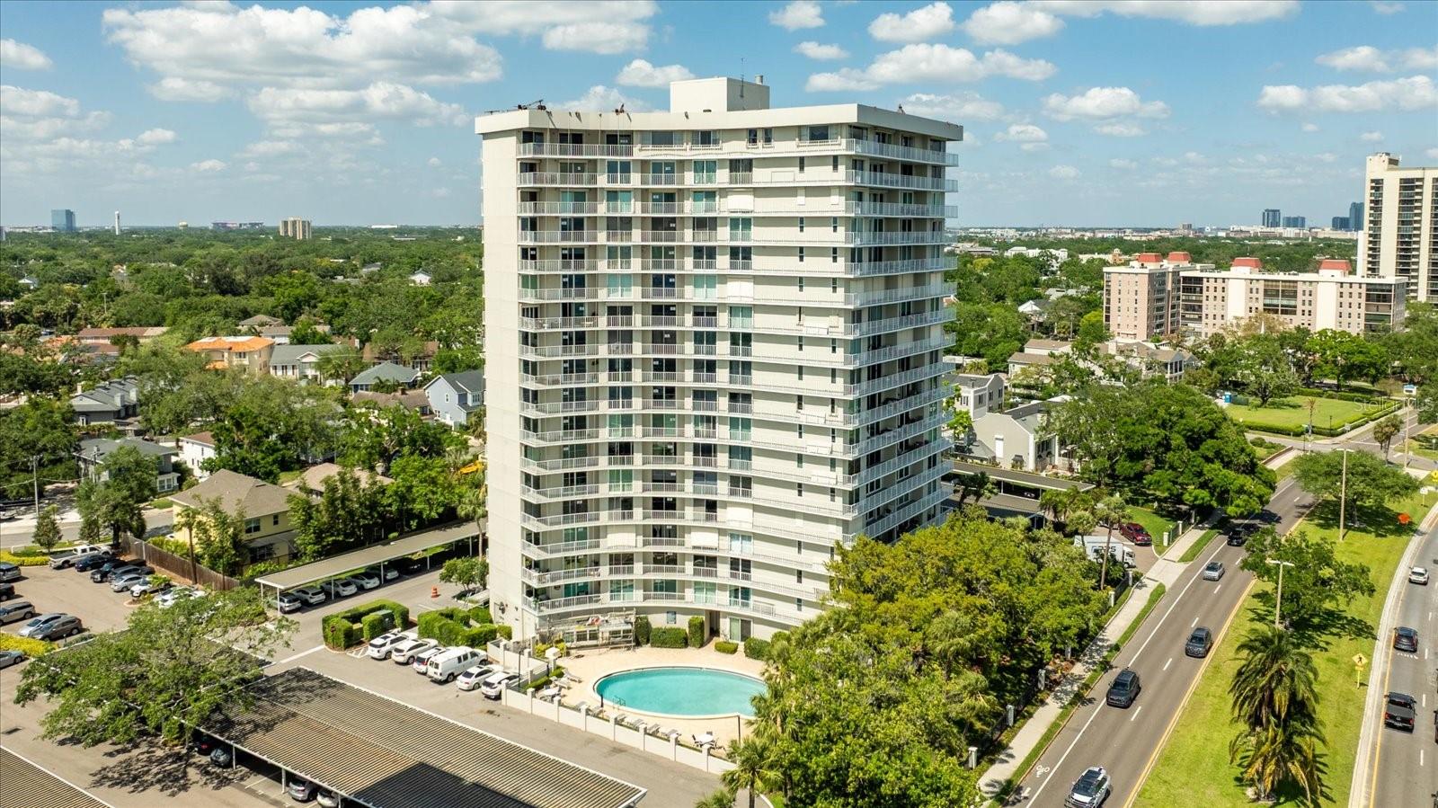 2611 BAYSHORE BLVD #207