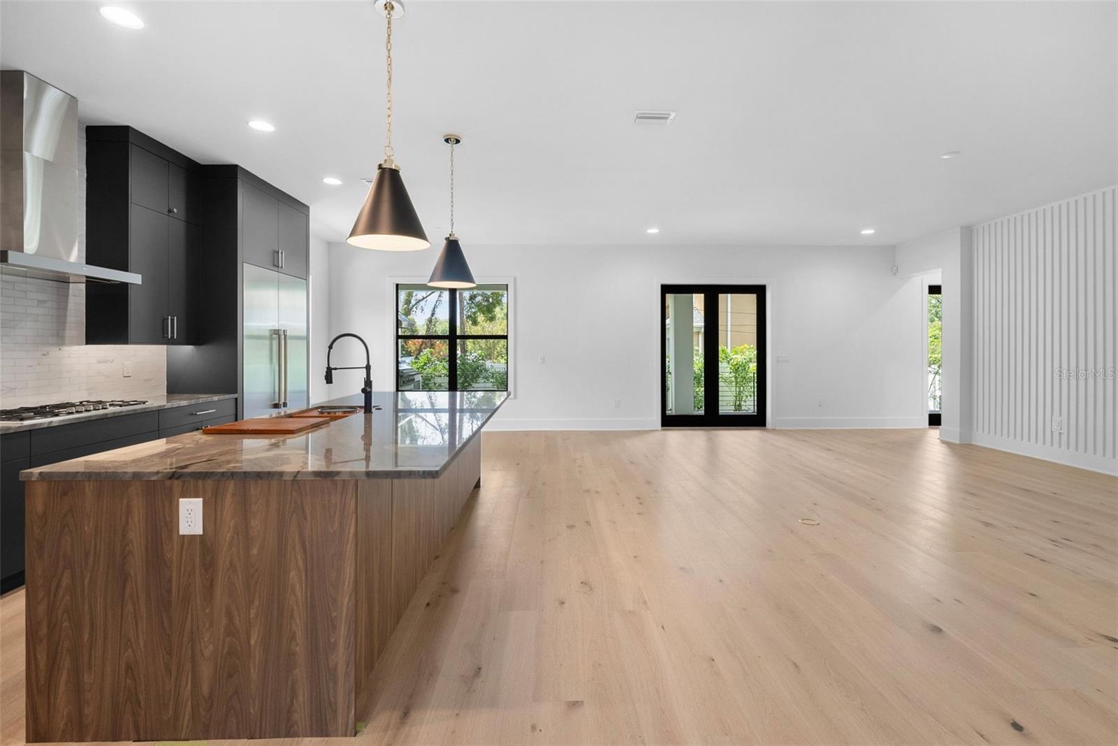 4618 W KENSINGTON AVE