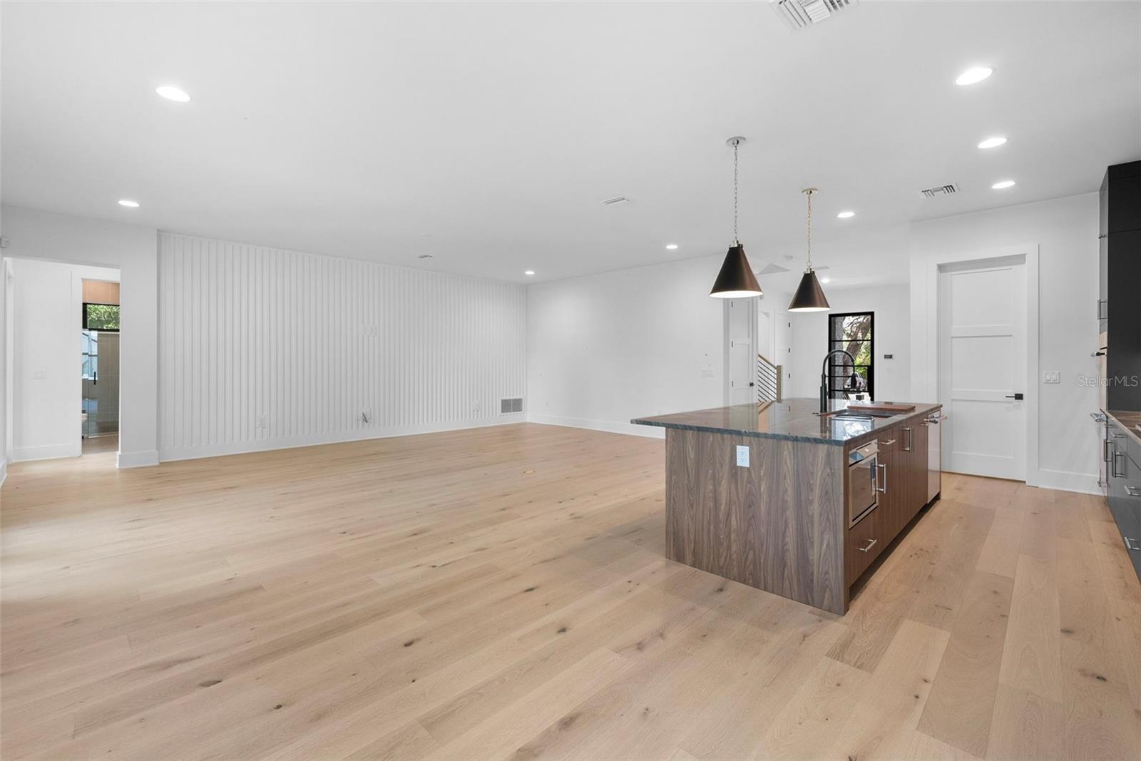 4618 W KENSINGTON AVE