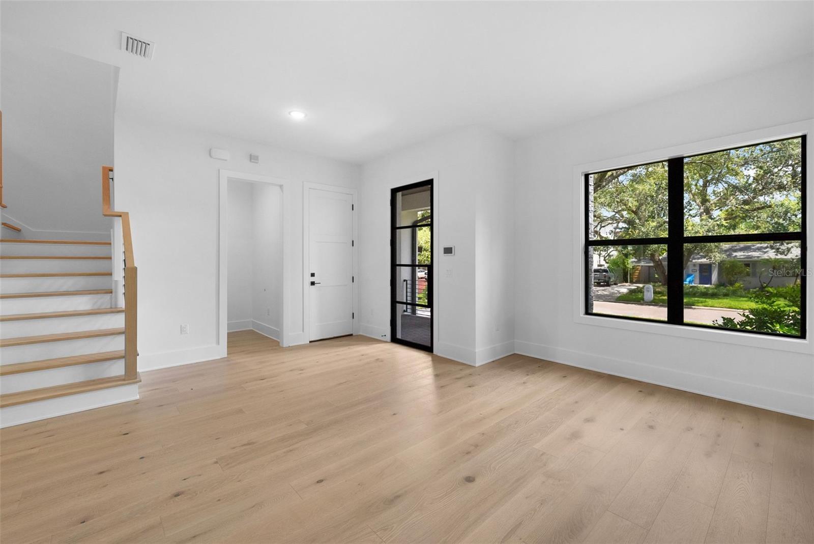 4618 W KENSINGTON AVE