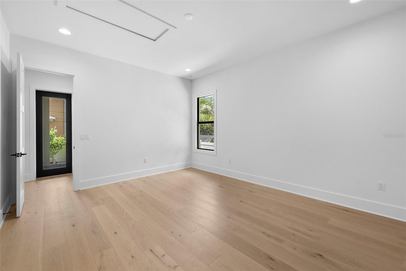 4618 W KENSINGTON AVE