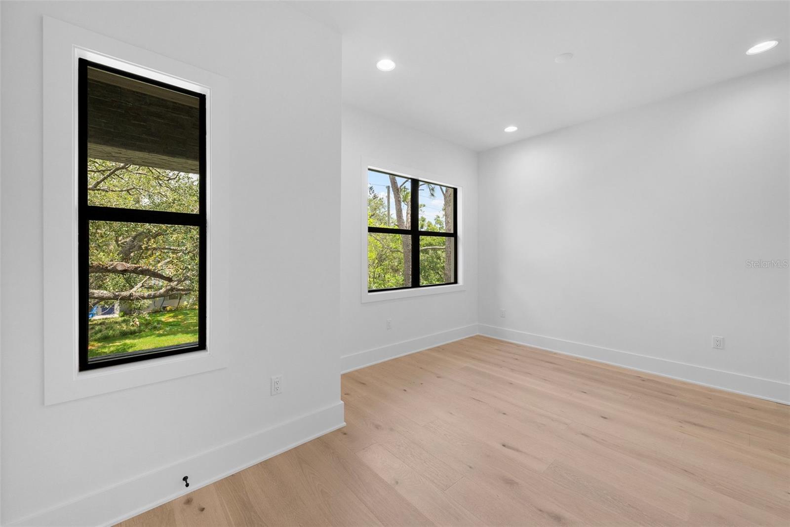 4618 W KENSINGTON AVE