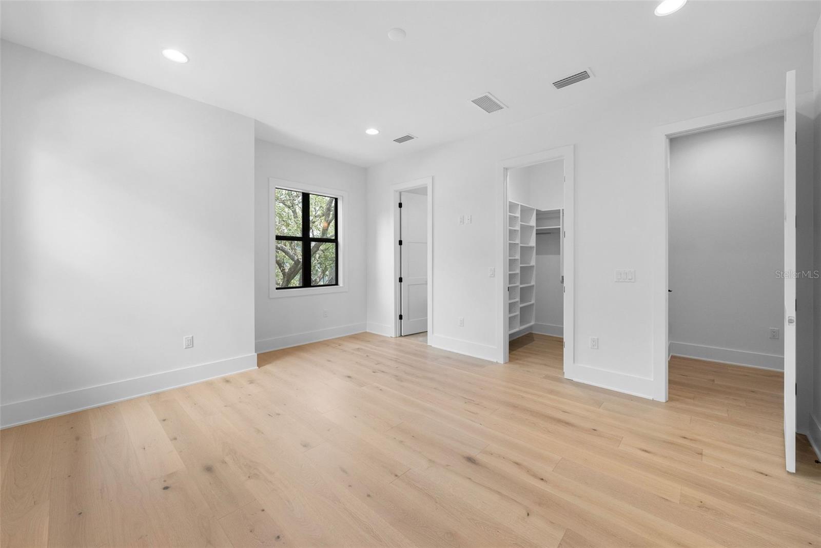 4618 W KENSINGTON AVE