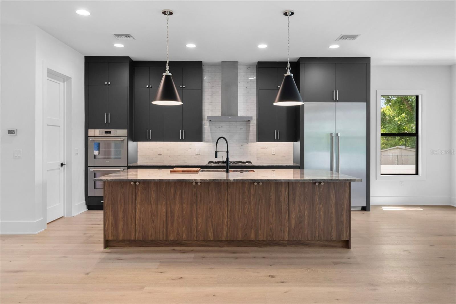 4618 W KENSINGTON AVE