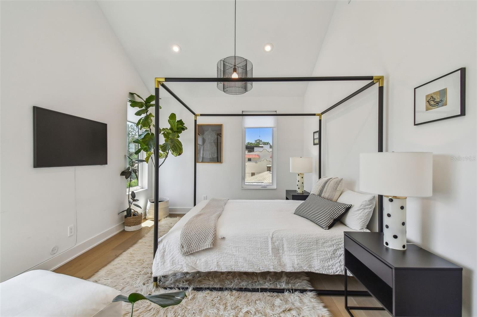 411 W FRANCES AVE #2