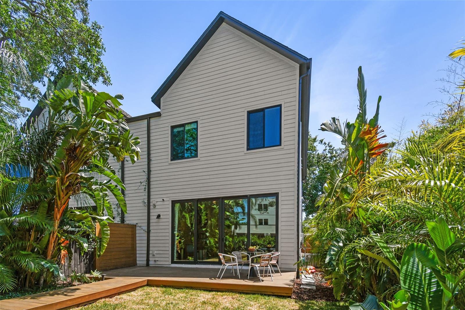 411 W FRANCES AVE #2