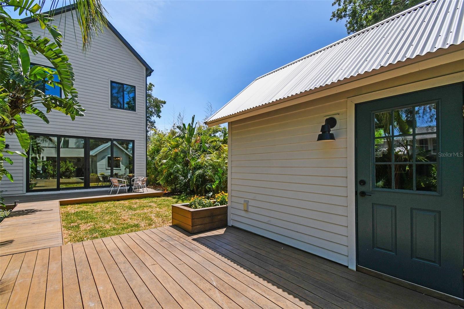 411 W FRANCES AVE #2