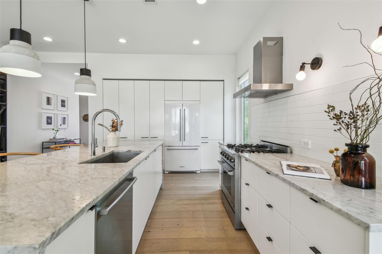 411 W FRANCES AVE #2