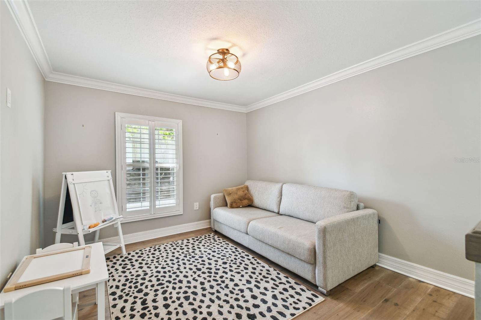 3209 W MORRISON AVE