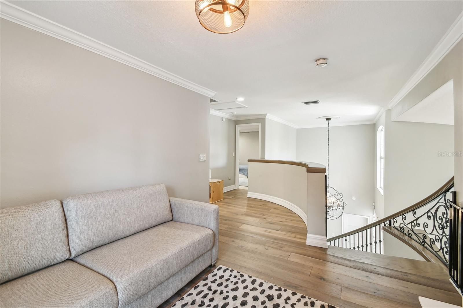 3209 W MORRISON AVE