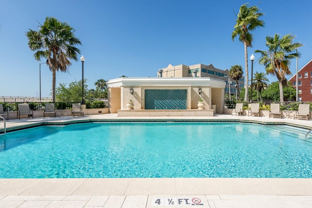 345 BAYSHORE BLVD #P8