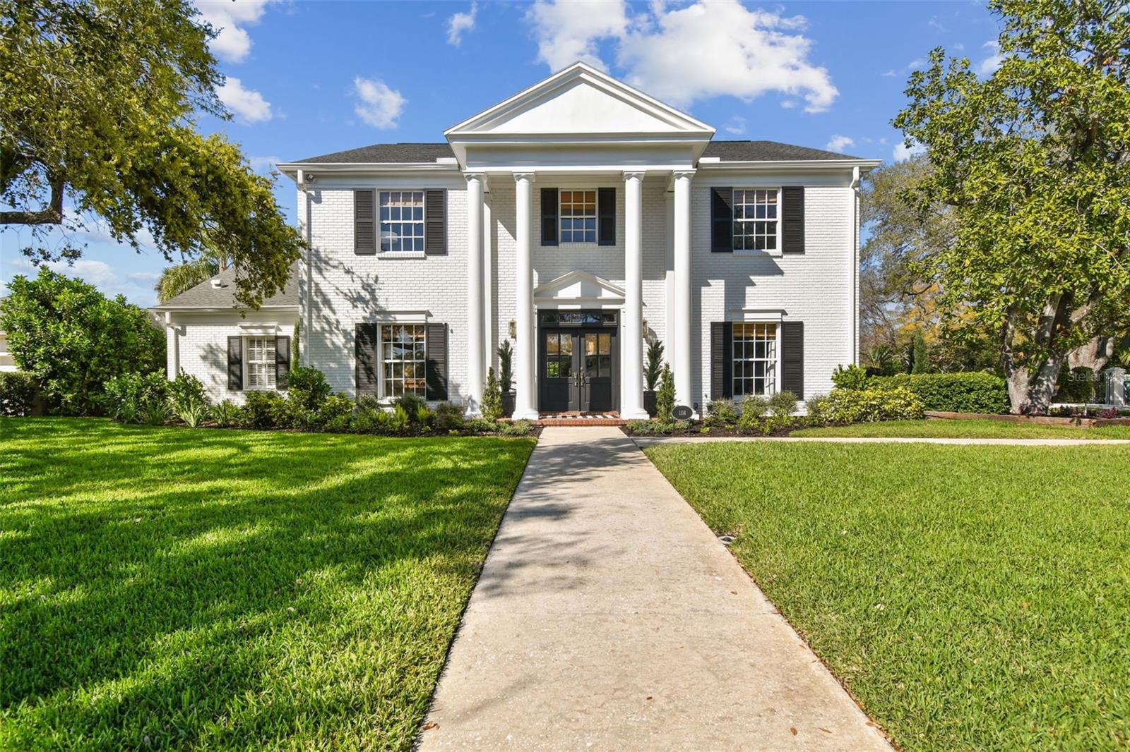 1114 CULBREATH ISLES DR