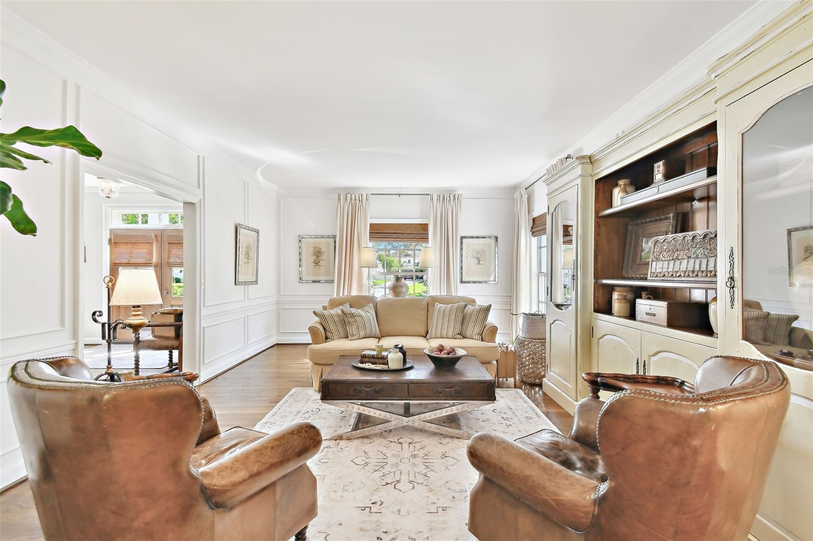 1114 CULBREATH ISLES DR