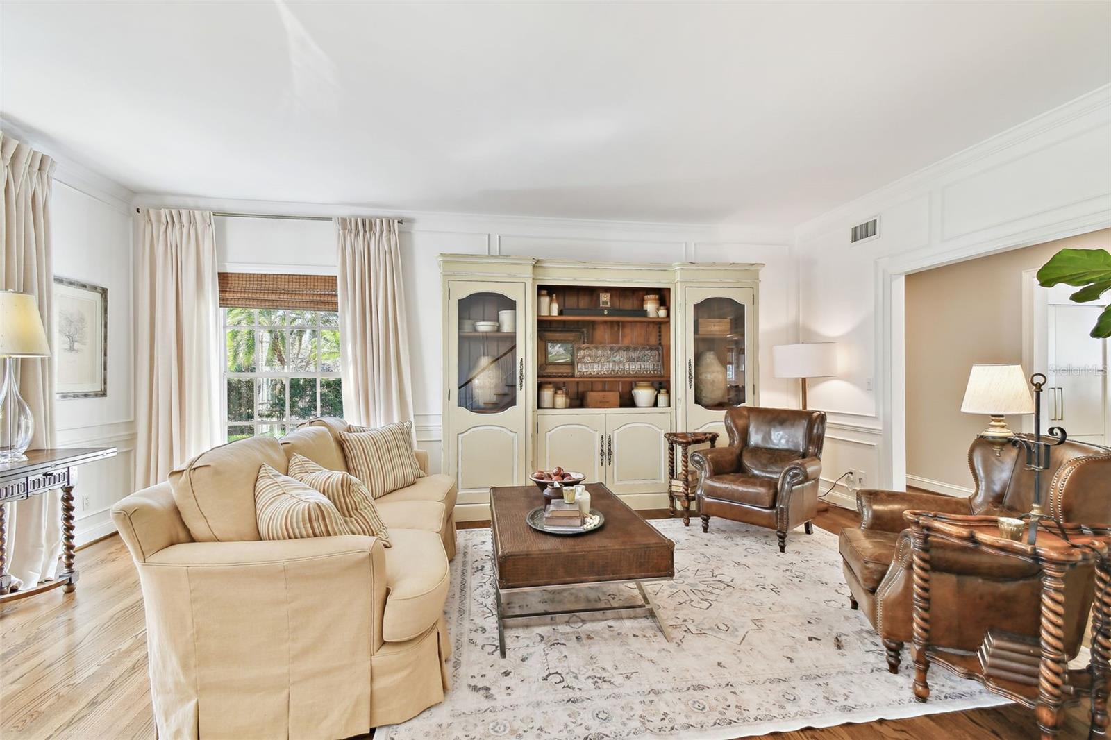 1114 CULBREATH ISLES DR