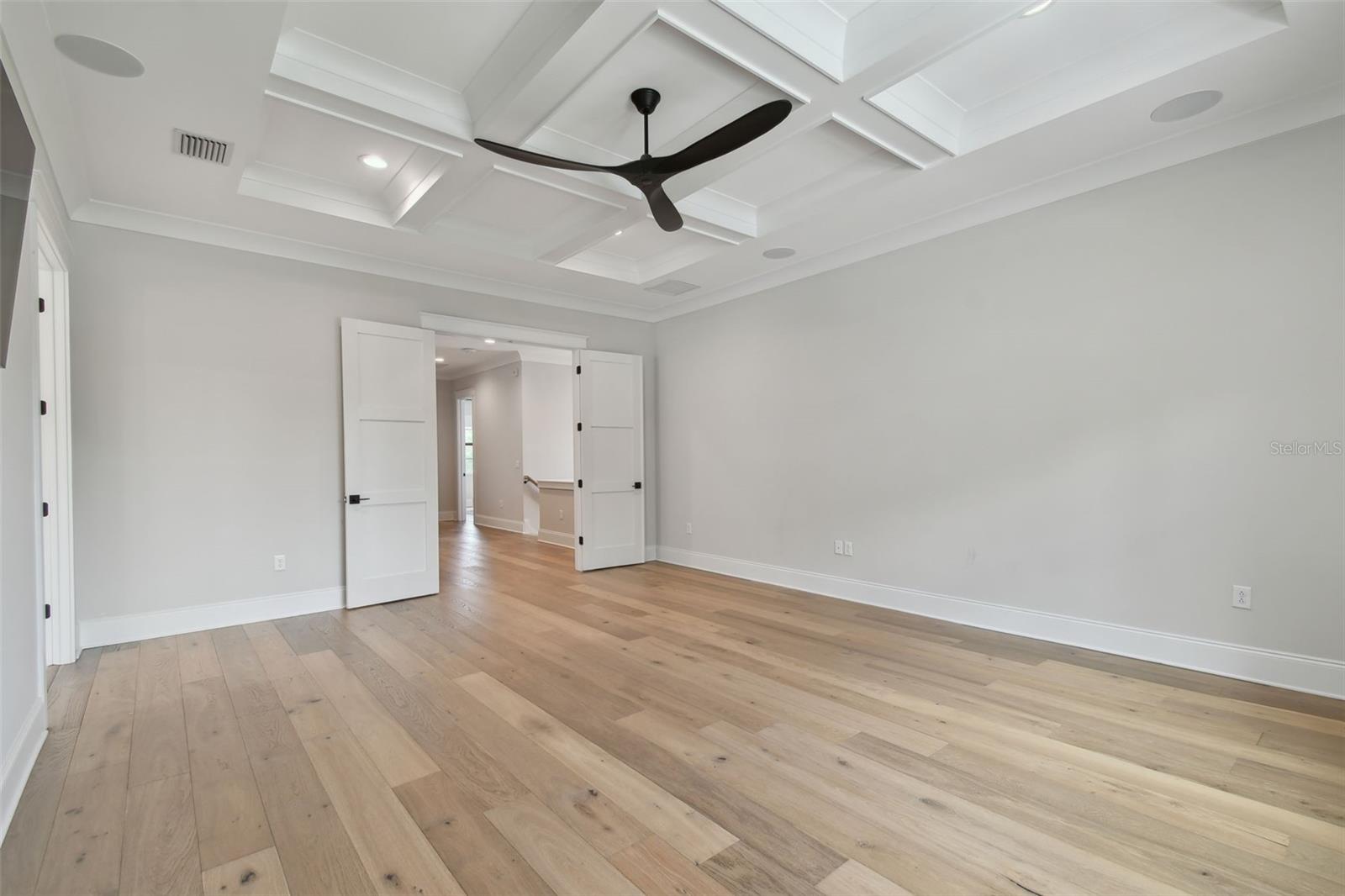 4109 W INMAN AVE