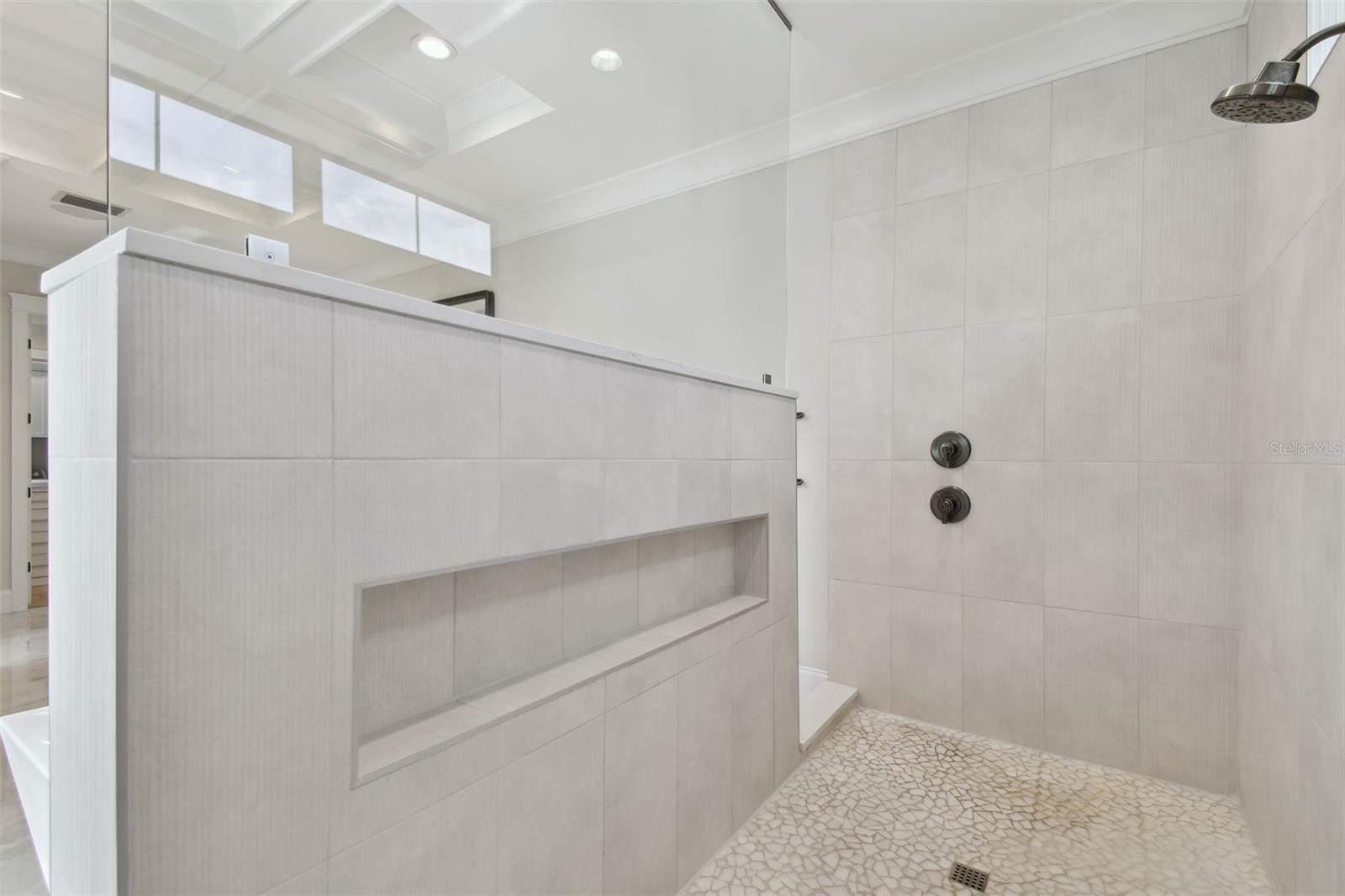 4109 W INMAN AVE