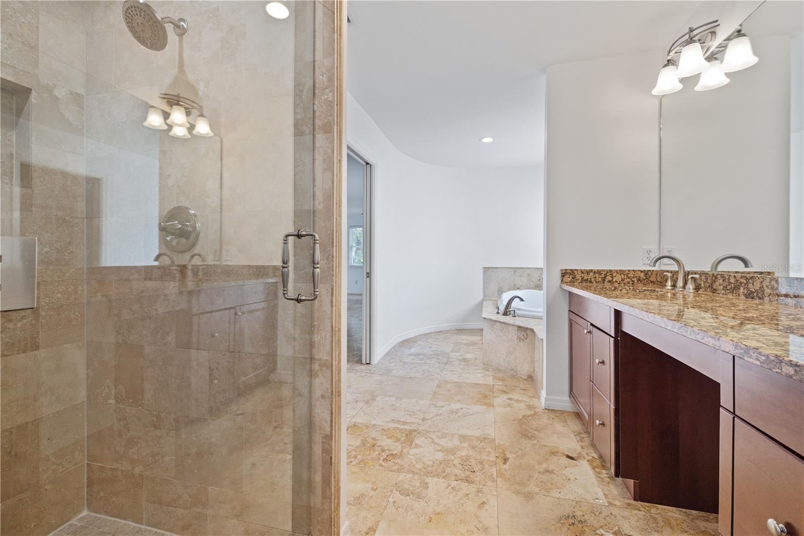 2709 W BAY AVE