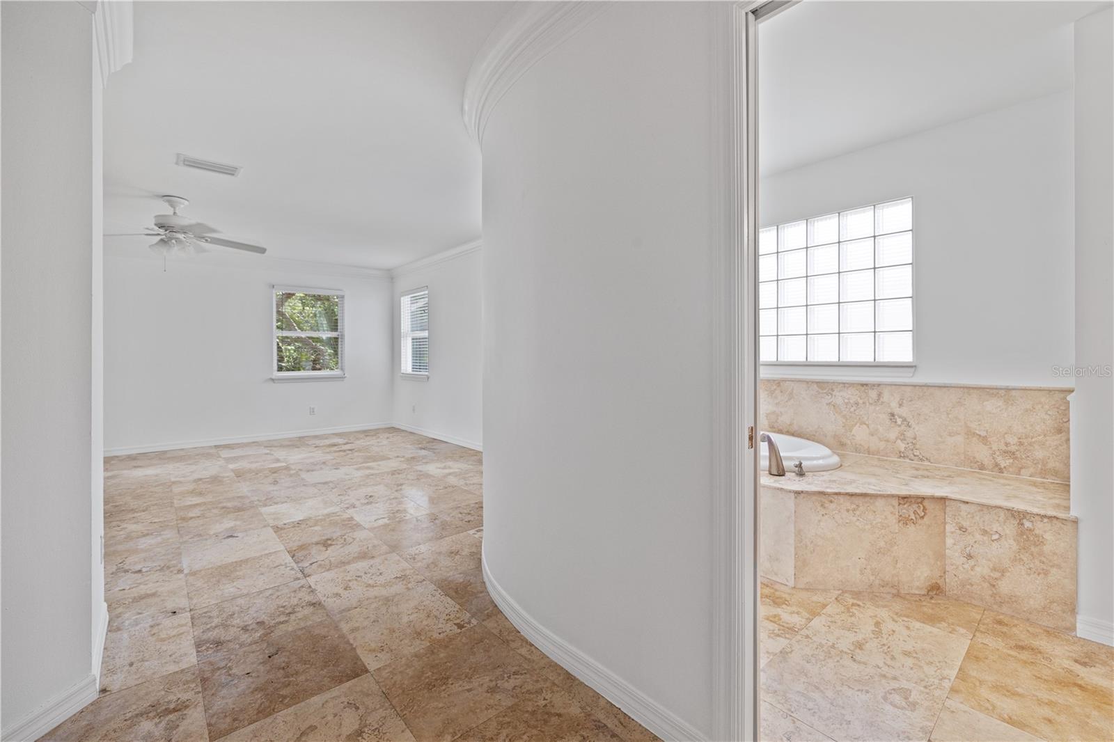 2709 W BAY AVE