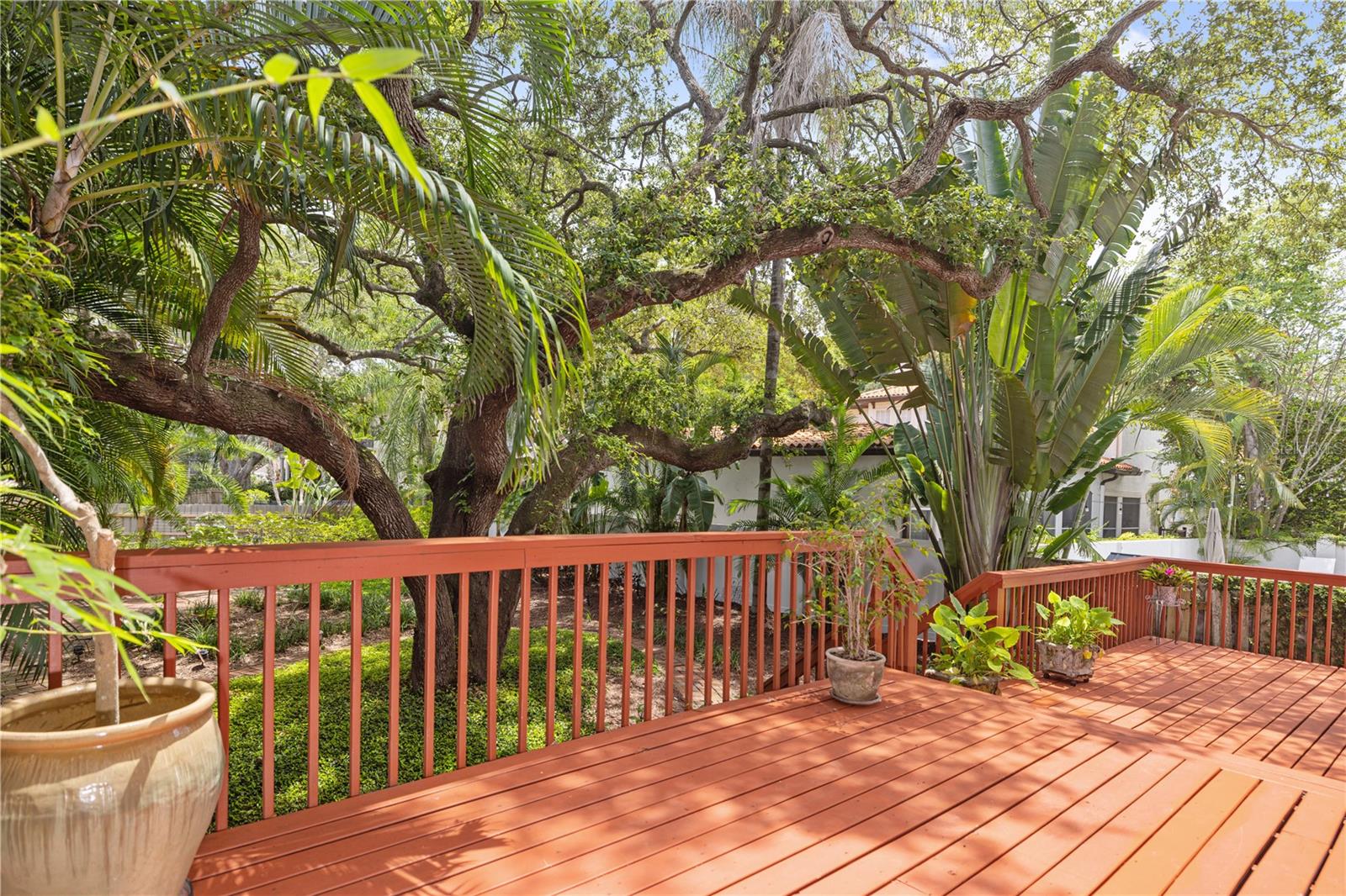 2709 W BAY AVE