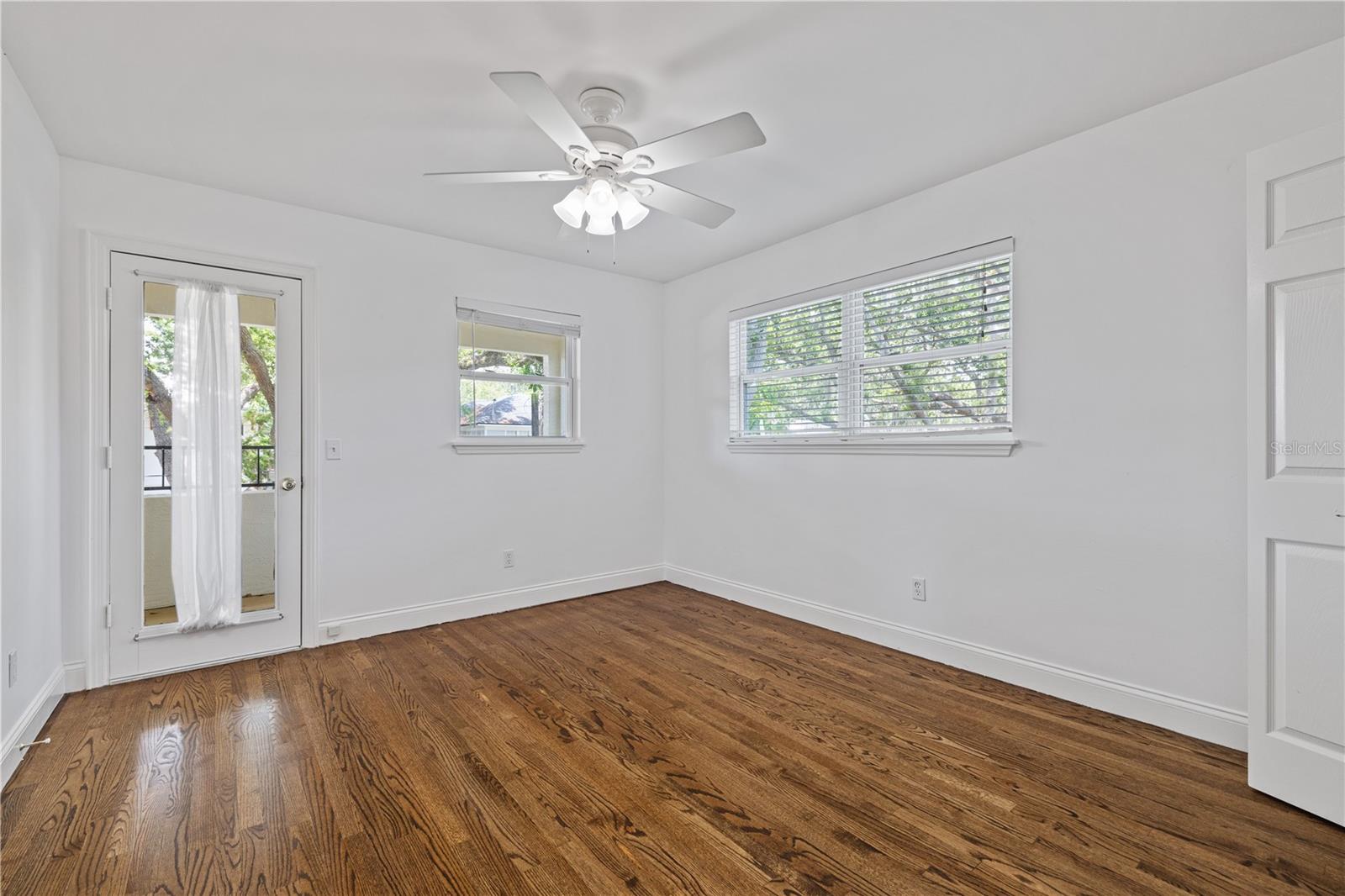 2709 W BAY AVE