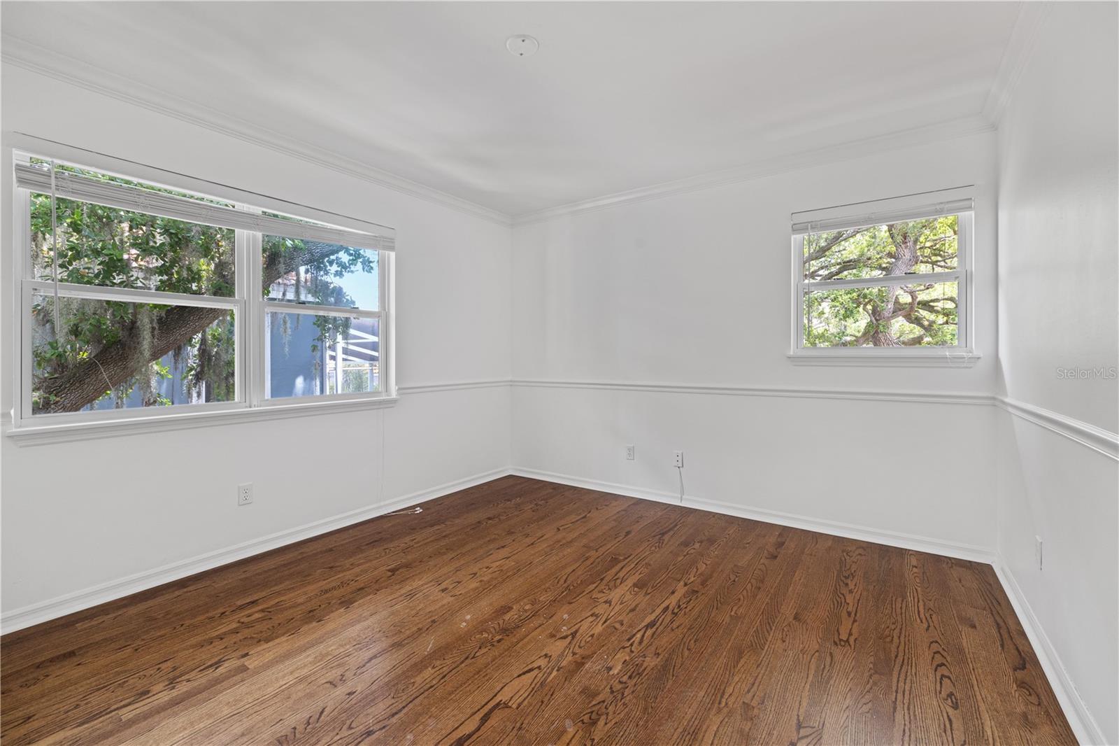 2709 W BAY AVE