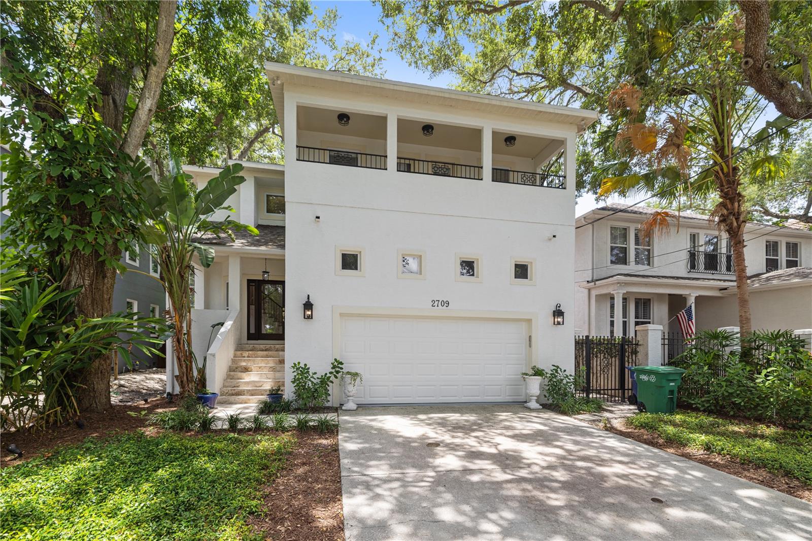 2709 W BAY AVE