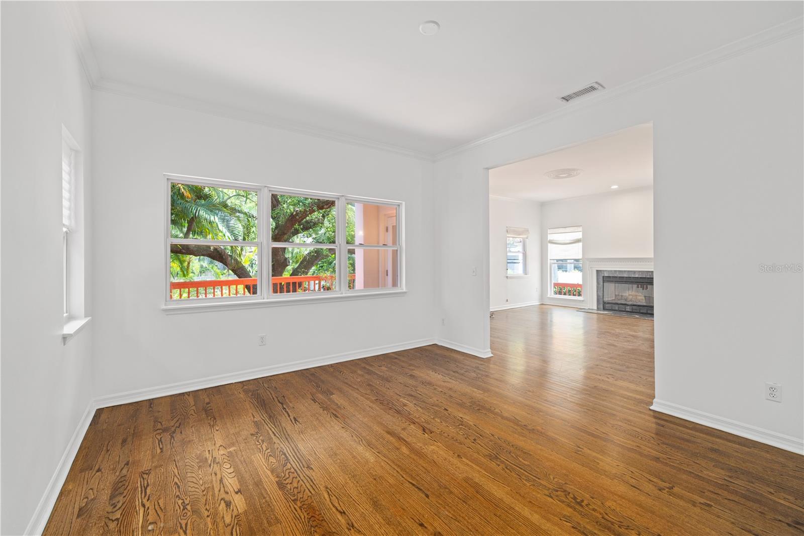 2709 W BAY AVE