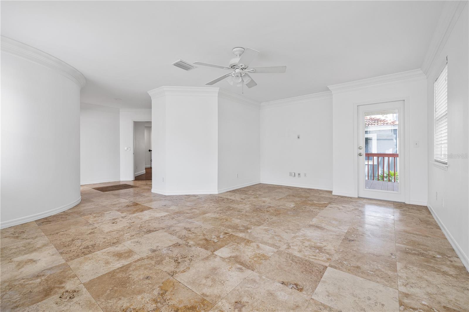 2709 W BAY AVE