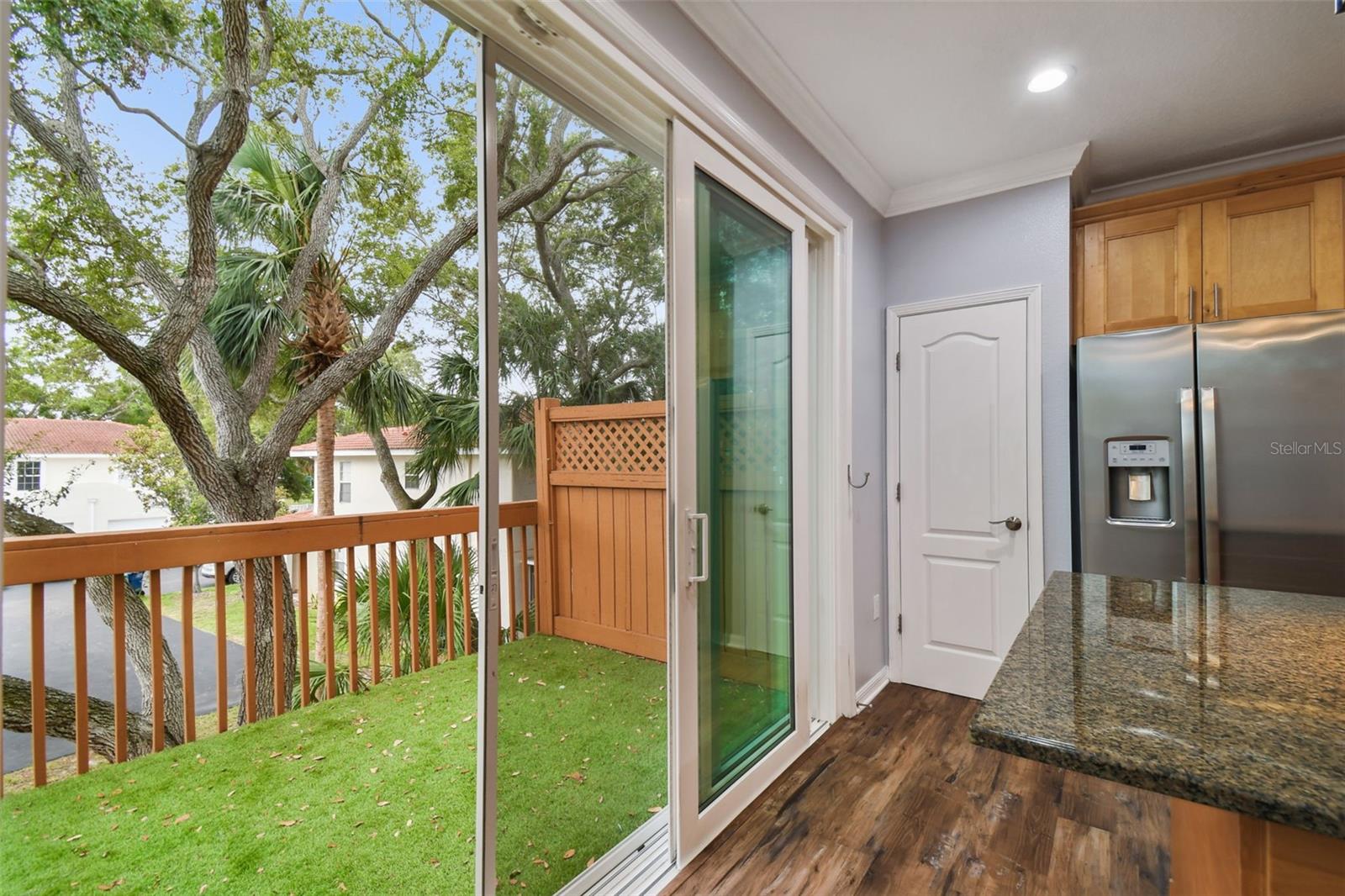 3183 BAYSHORE OAKS DR