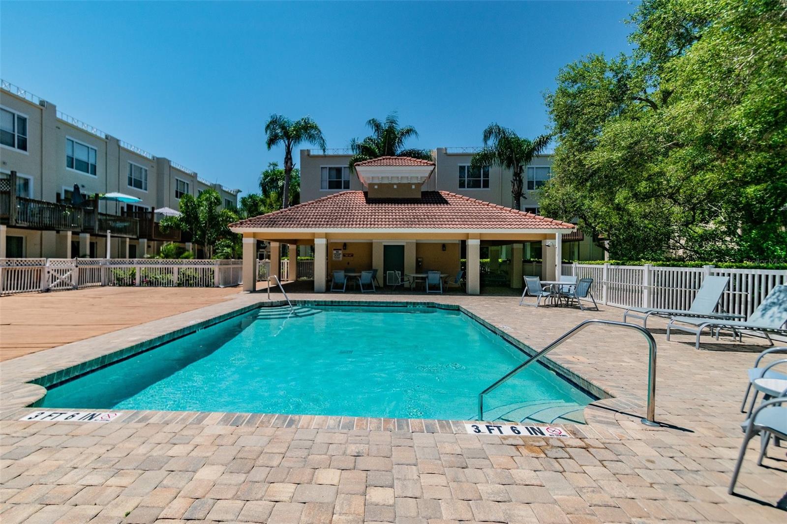 3183 BAYSHORE OAKS DR