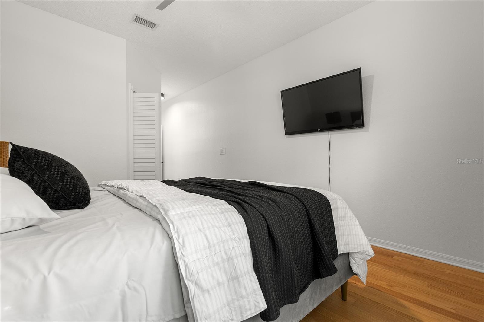 910 NORMANDY TRACE RD