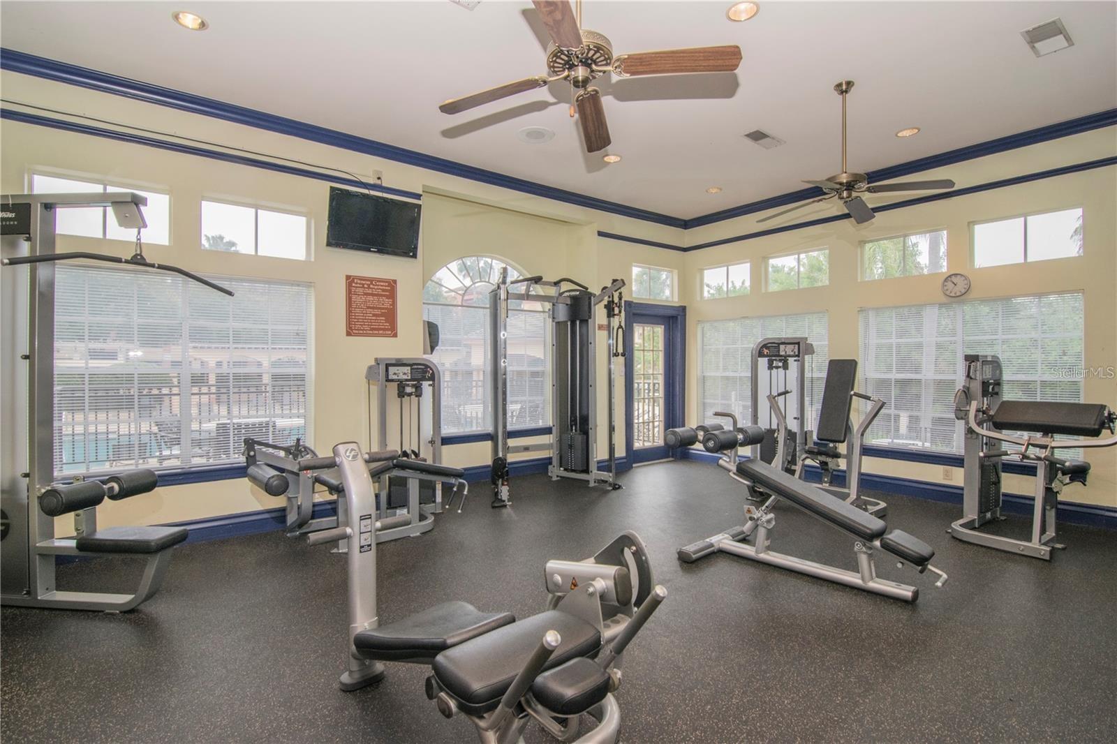 910 NORMANDY TRACE RD