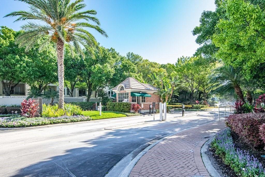 910 NORMANDY TRACE RD