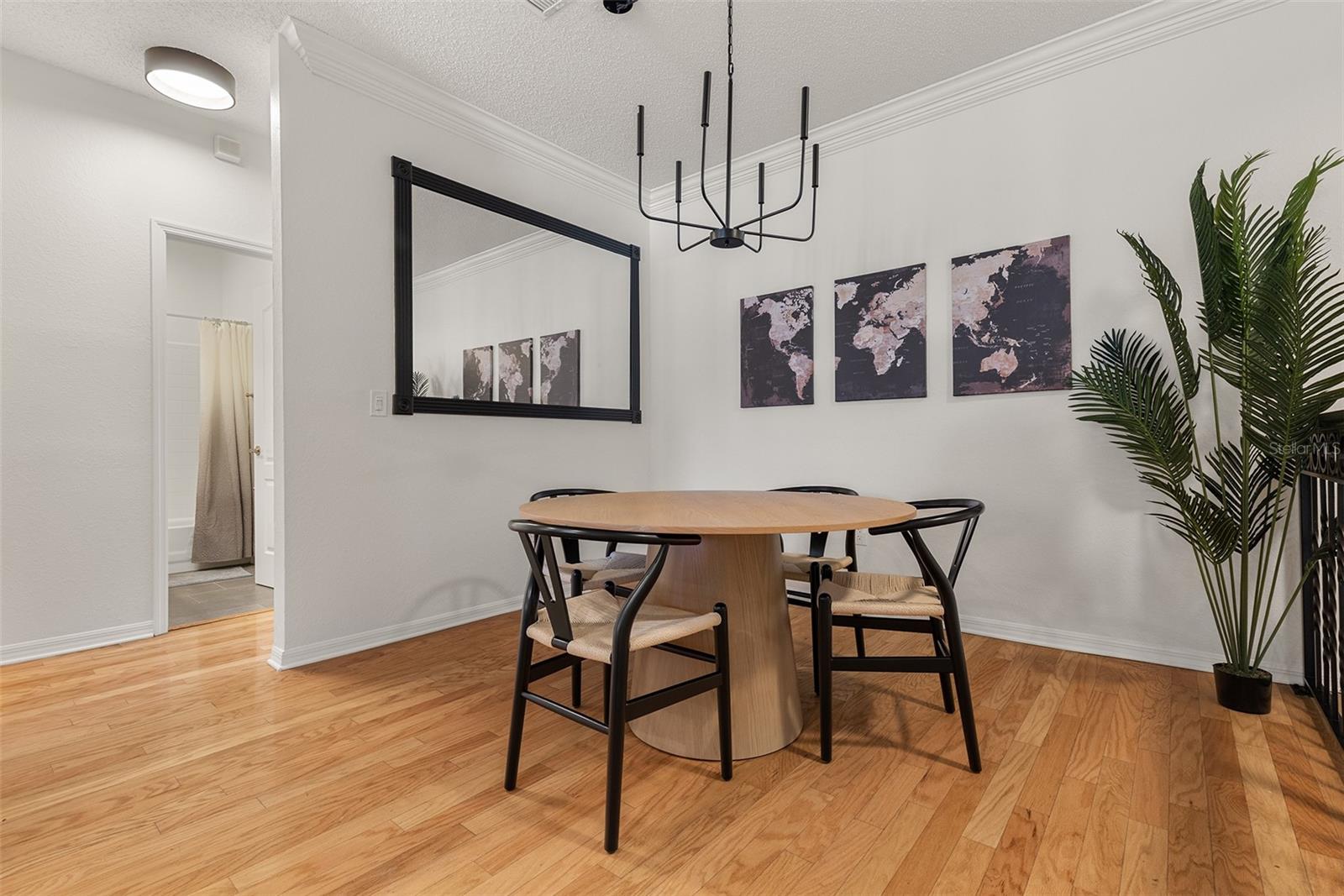 910 NORMANDY TRACE RD