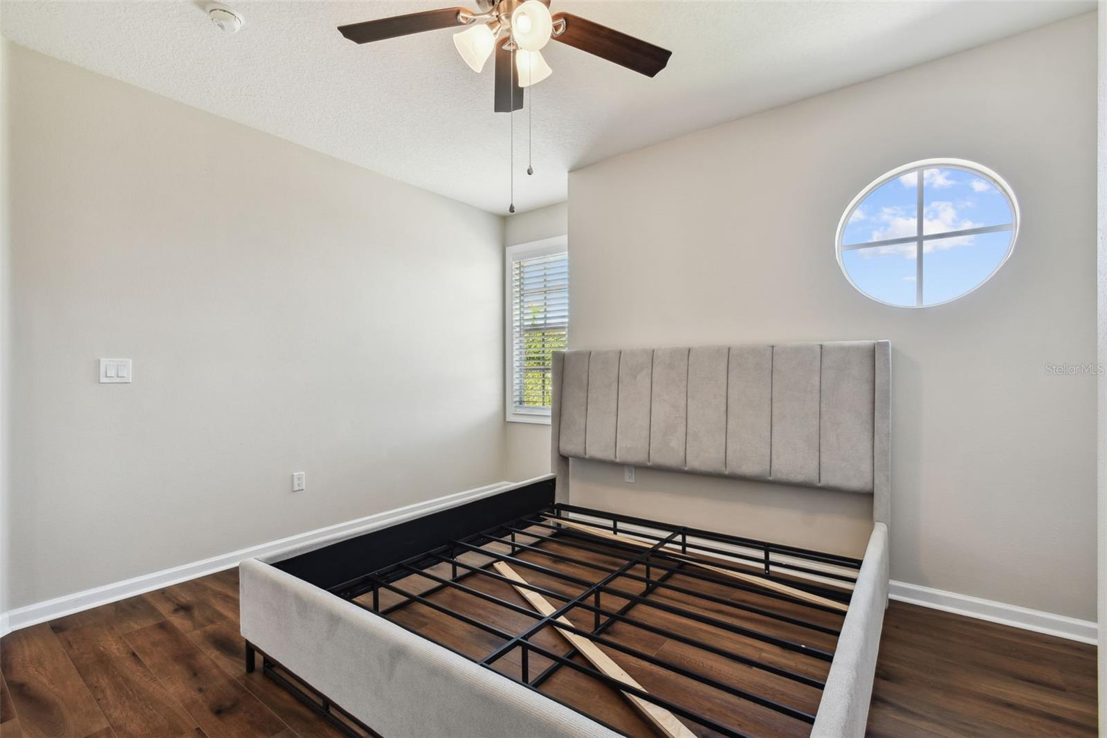8320 MANOR CLUB CIR #2