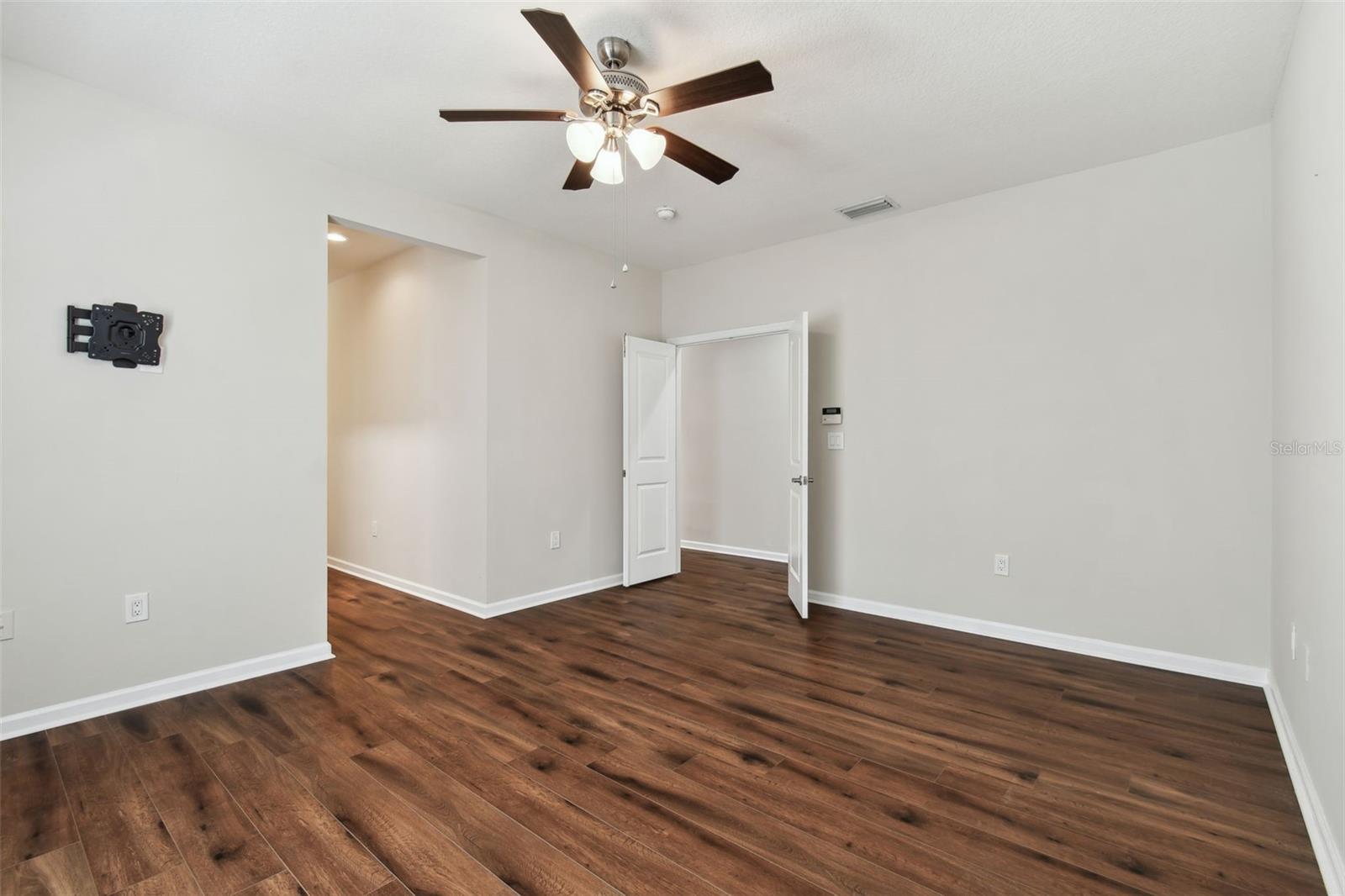 8320 MANOR CLUB CIR #2