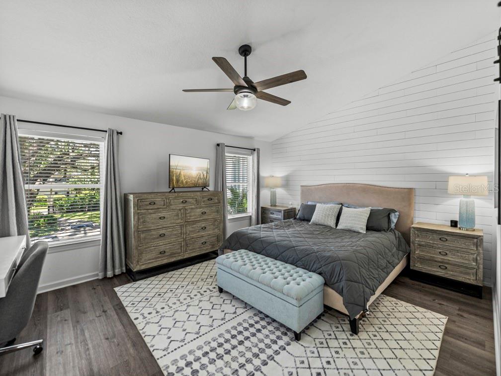 2525 W MARYLAND AVE #B