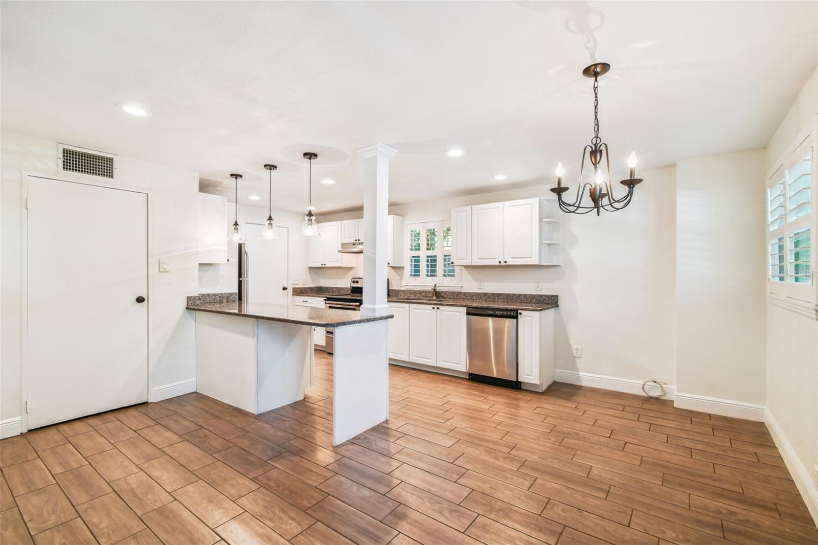 3215 W VILLA ROSA ST