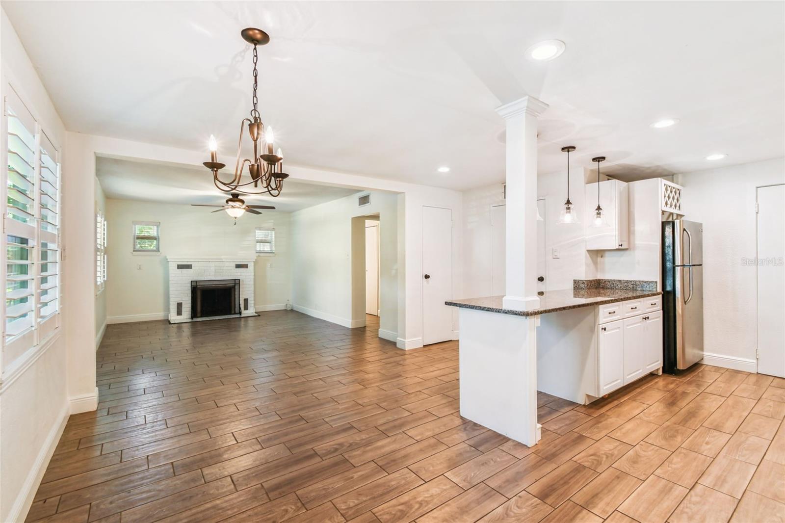 3215 W VILLA ROSA ST