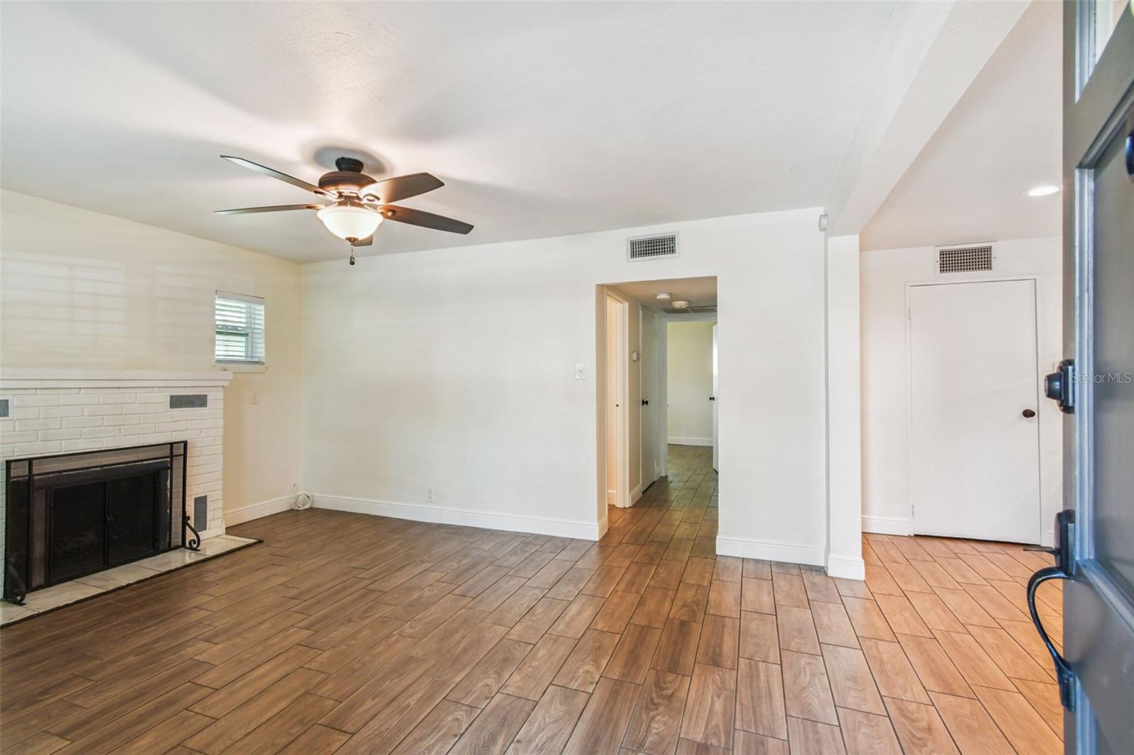 3215 W VILLA ROSA ST