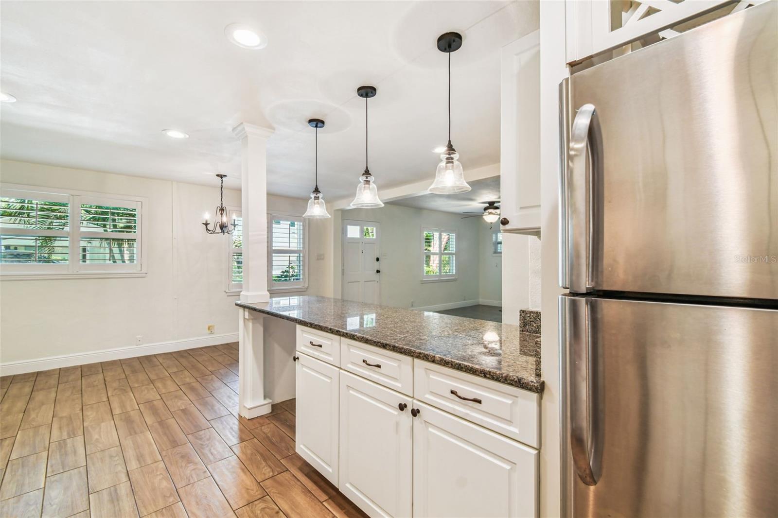 3215 W VILLA ROSA ST