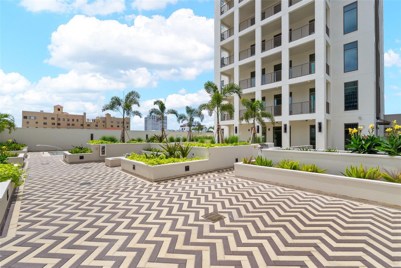 126 4TH AVE NE #1101