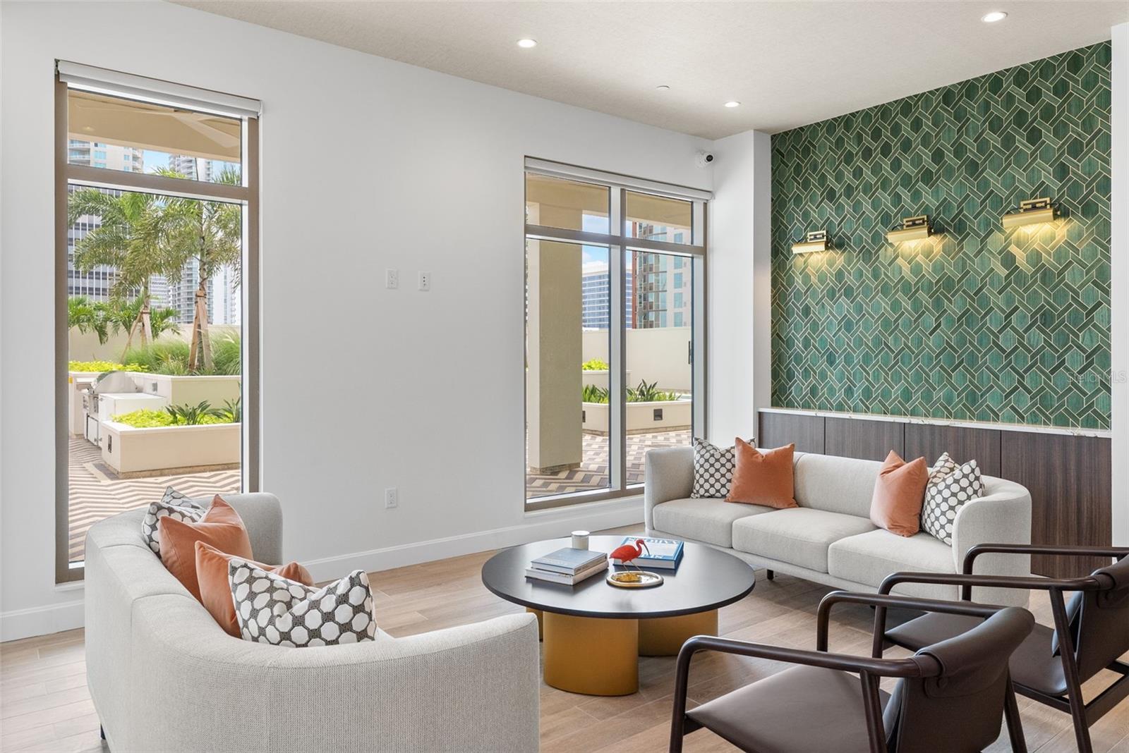 126 4TH AVE NE #1101