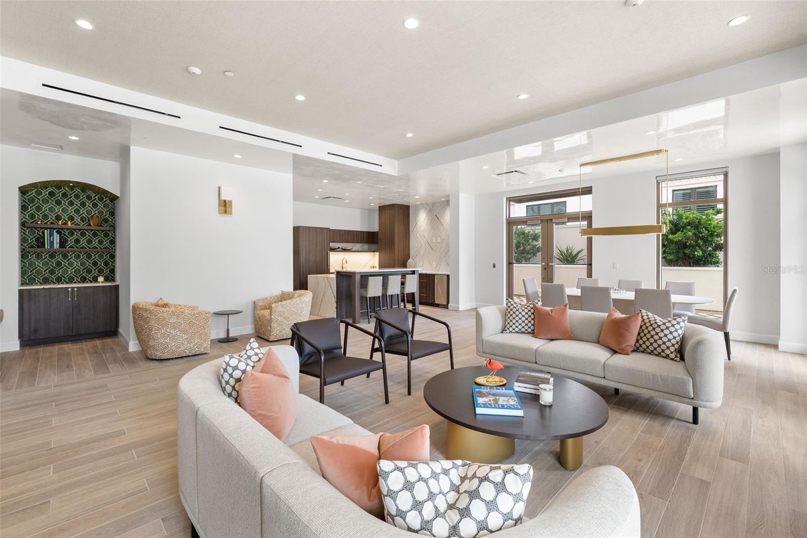 126 4TH AVE NE #1101