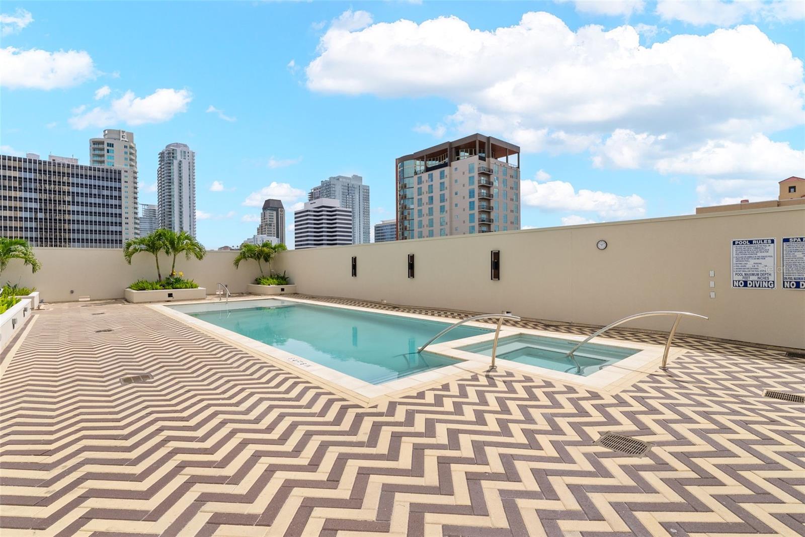 126 4TH AVE NE #1101