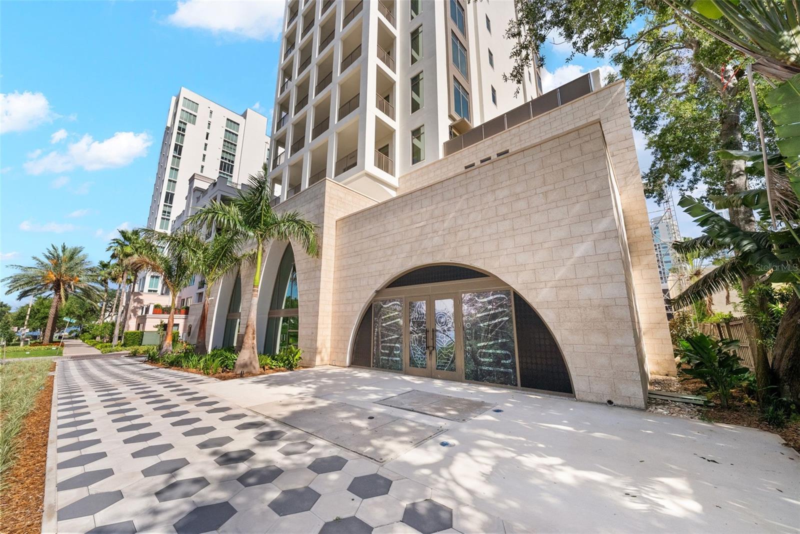 126 4TH AVE NE #1101