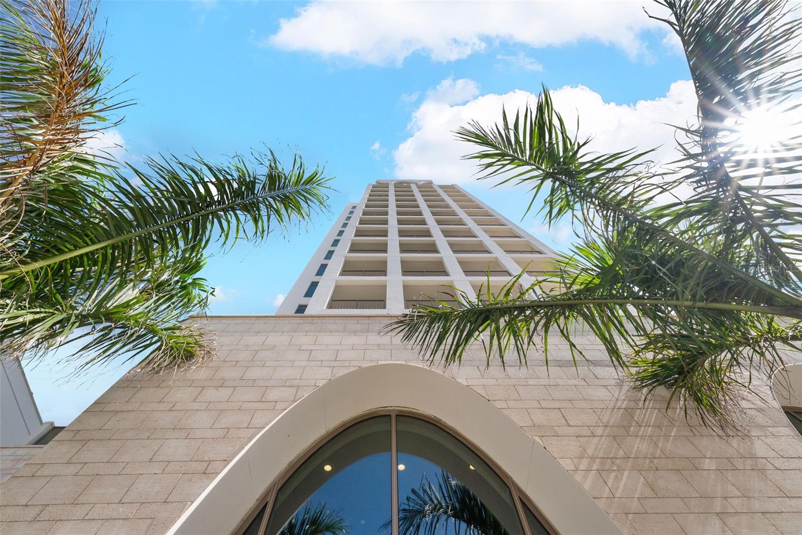 126 4TH AVE NE #1101